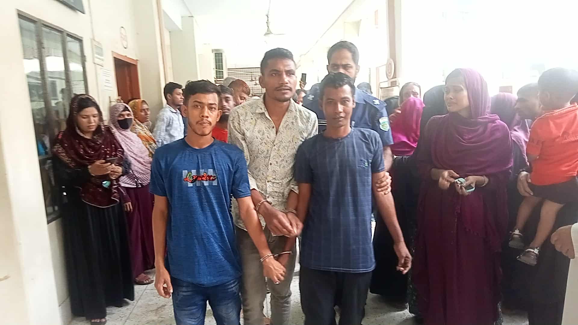 নওগাঁয় অটোরিকশা চালক হত্যা মামলায় পাঁচ জনের যাবজ্জীবন